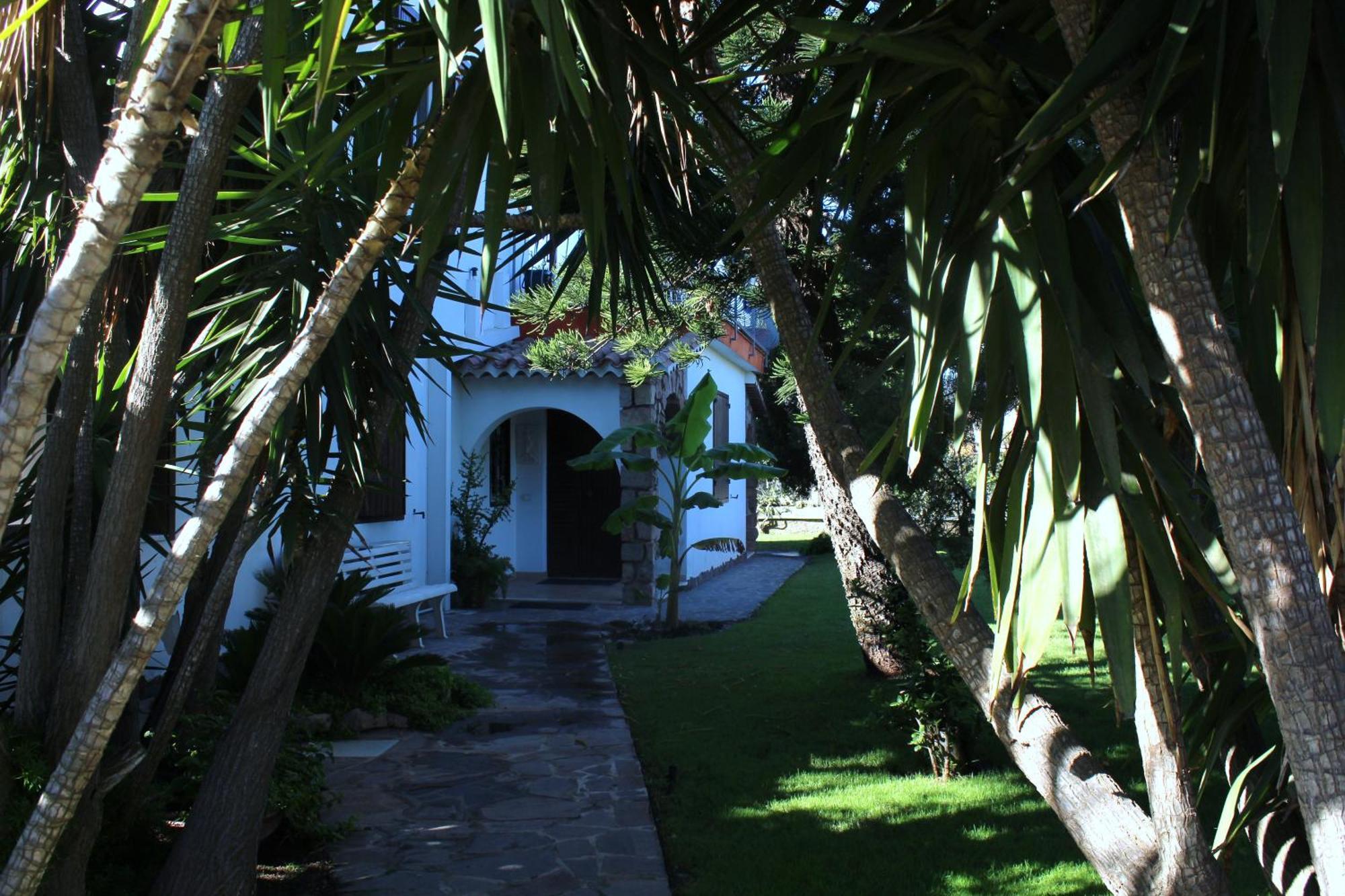 Los Flamingos Bed & Breakfast La Maddalena  Bagian luar foto