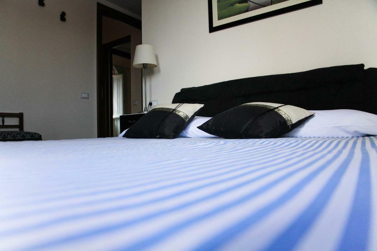 Los Flamingos Bed & Breakfast La Maddalena  Bagian luar foto