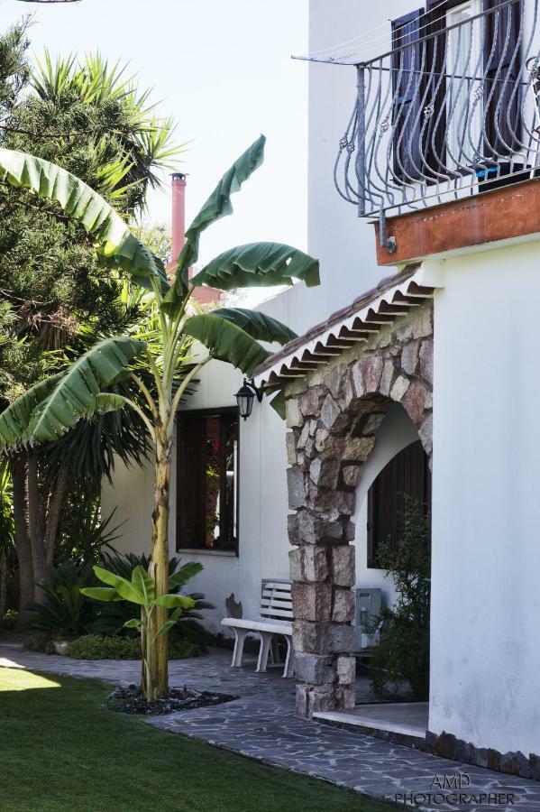 Los Flamingos Bed & Breakfast La Maddalena  Bagian luar foto
