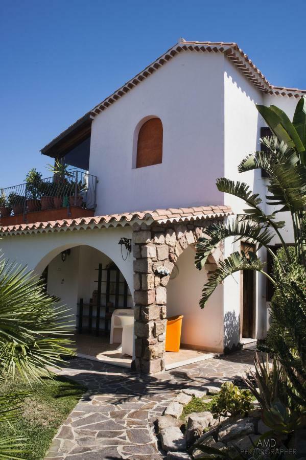 Los Flamingos Bed & Breakfast La Maddalena  Bagian luar foto